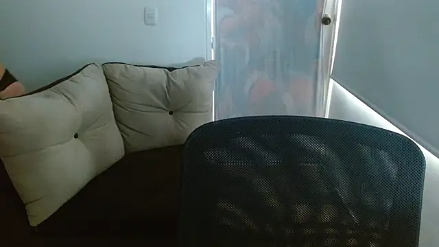 milfrousse (F mature) - oil show in titis and fuck pussy😈