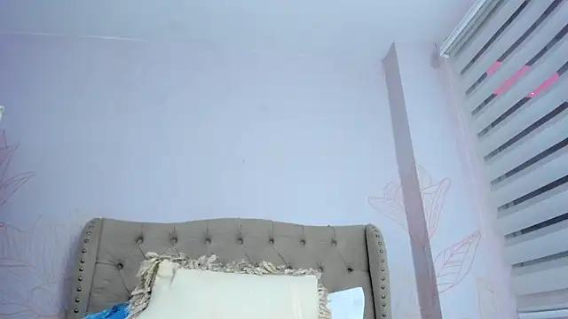 melissagrayy (F teen) - kiss