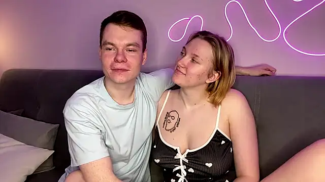 julielourens (Ask my age) - We fuck hard