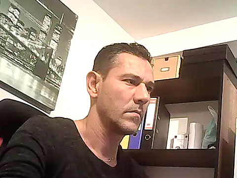 mastercharisma35 (Ask my age) - I Hetero.. private and like tips psl