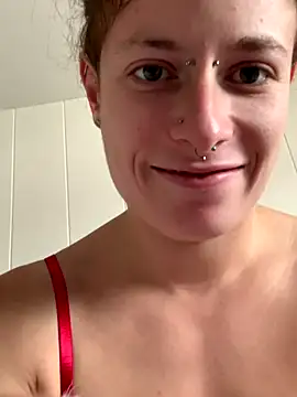 goldenpussy1329 - GoldenPussy1329's free webcam - UK Sex Cams