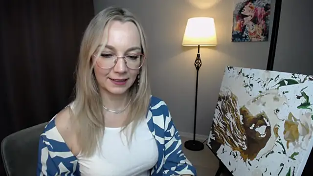 ava_elior - Ava_Elior's free webcam - UK Sex Cams