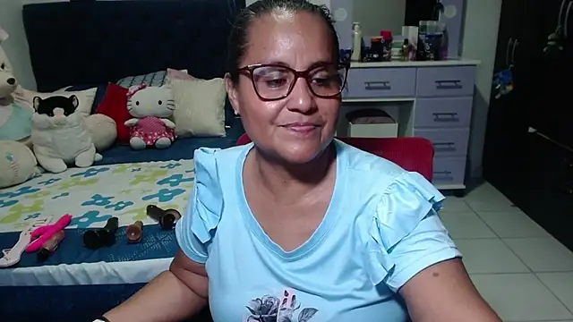 pervert_mommy_ (F mature) - make me run with your love