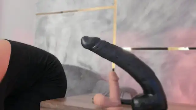 ellaochoa (F teen) - Pay to look at me