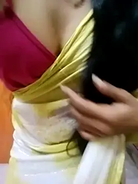 roja__ (F teen) - Show boobs