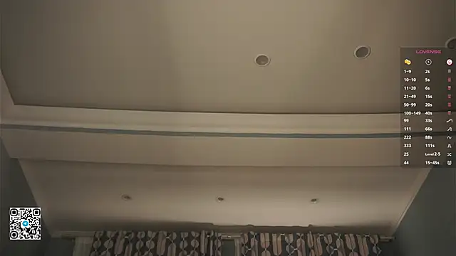 bellareppert (F teen) - 1 finger in pussy