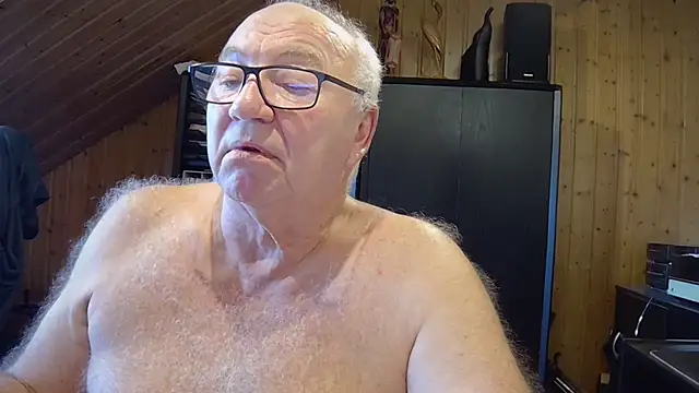  biggandybig chat room