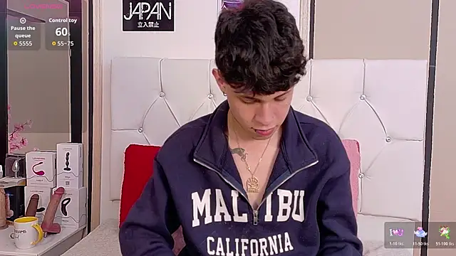 axel__evans (M twink) - MAKE ME CUM FOR U