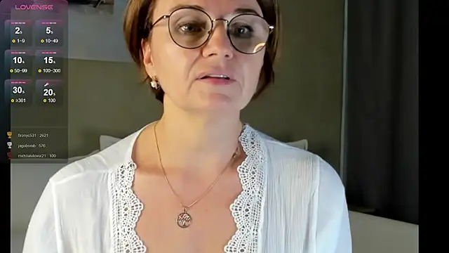 sugaremmy7 (F mature) - Take off shirt