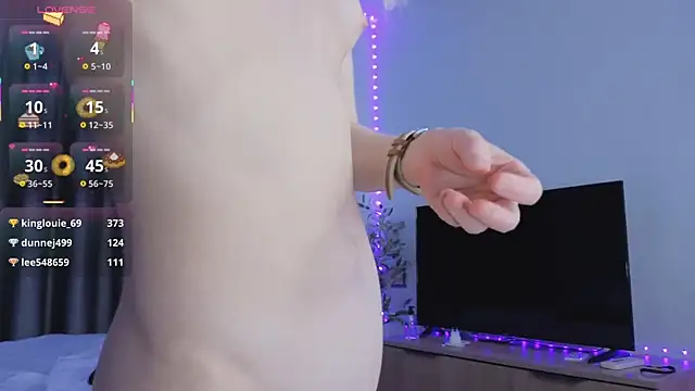 elis_fox (F teen) - DOGGY POSE AND FINGER PUSSY!!!