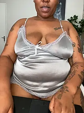 fatpussydallx (F young) - volcano squirt