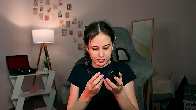 adelle046 (F teen) - spank my ass x10