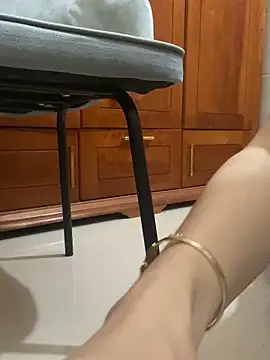 phale2x (F milf) - orgasm and squirt