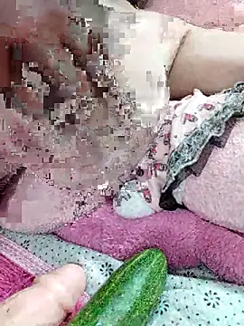 big_booobs8 (F milf) - Play with my Boobs