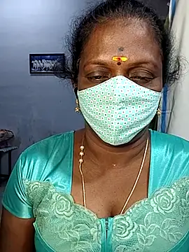 umashreetamil (F mature) - Oil Show