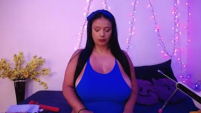 nicol_love0 (F milf) - more more squirt on your face 😈💦💦