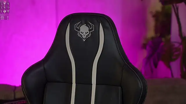 billie054 (F teen) - naked doggy