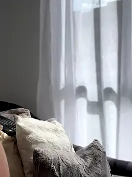 sofi_leal (F teen) - 🔥make wet pussy+ nipples time🔥