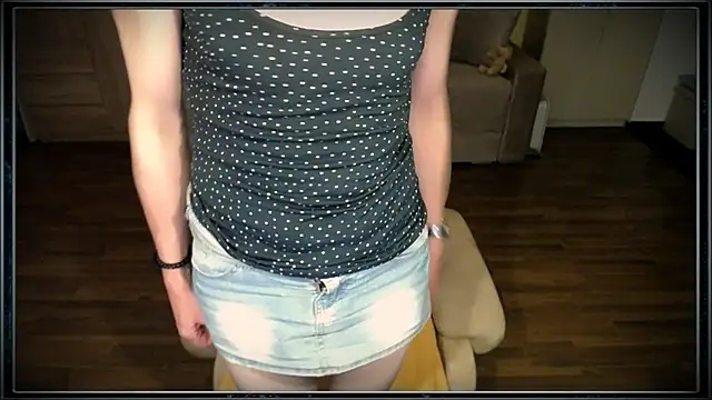 clementine (Ask my age) - #ahegao #anal #blondes #blowjob #cam2cam #cheapest-privates #deepthroat #erotic-dance #facesitting #fingering #gagging #handjob #hd #humiliation #masturbation #oil-show #penis-ring #petite #recordable-privates #recordable-publics #sex-toys #shaven #striptease #white