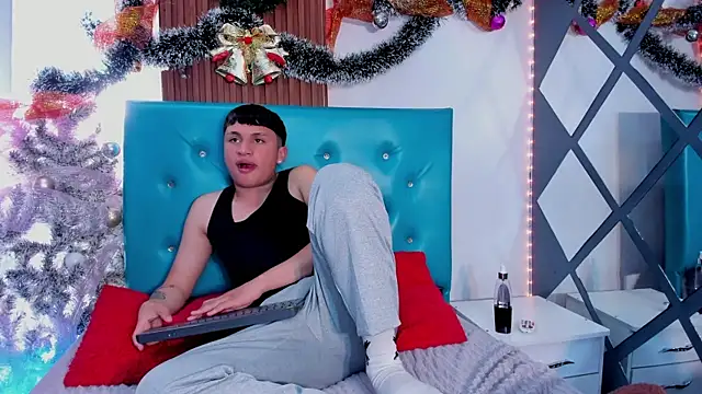 sweet_smiith - Sweet_Smiith's free webcam - UK Sex Cams