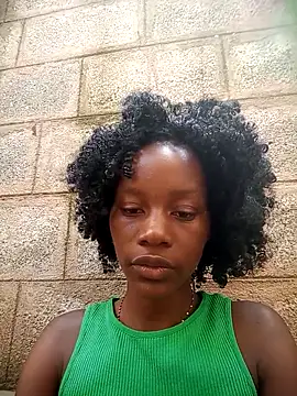 petite_li (F young) - Fucking carrot in pussy