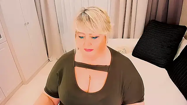 BIGTITSBBW