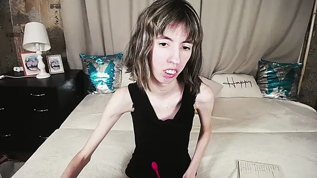 unusual_g (F young) - topless 10 min