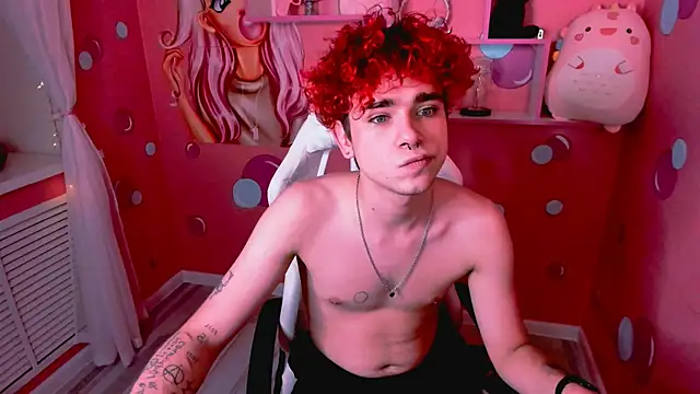 blaiz_vok (M twink) - take offf shorts