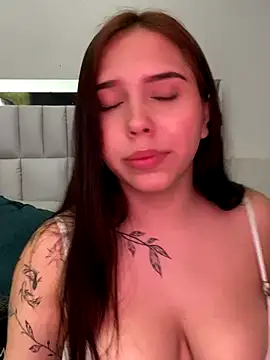 lunacandy_ (F teen) - riding dildo in 4: