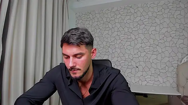 clintmasters (M young) - MAKE IT HOT !!🔥🔥🔥 CUM SHOW