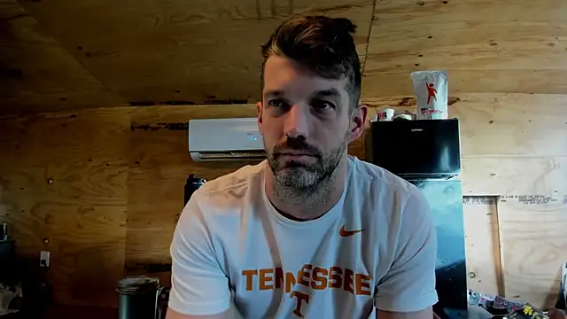 kenny_kyle (Ask my age) - naked 5 mins