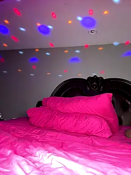 thickassrena (F milf) - HAPPY BIRTHDAY 🎁 BLASIAN BADDIE PVT/EXC