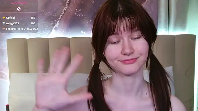 aria_vox - Aria_Vox's free webcam - UK Sex Cams