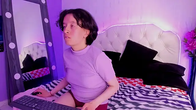 coralandocean_ (Ask my age) - ride my boy