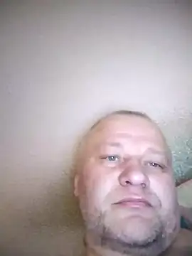 nudistu021 live cam screenshot male on OhMiBod.Show — Interactive Live Cam Play