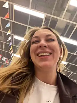 sweet___emily (F young) - show how tight asshole closeup