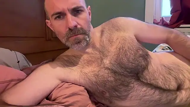 brianjonest (Ask my age) - Fully naked