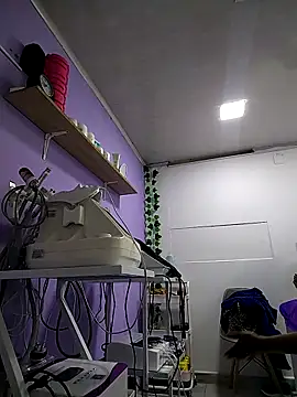 rebekka_simpson (F young) - Remove bra during transLet's get to work