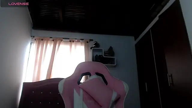 milk_cow_ (F milf) - show squirt and milk