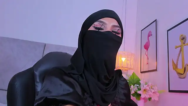 naomiii__ (F young) - fingers in the pussy