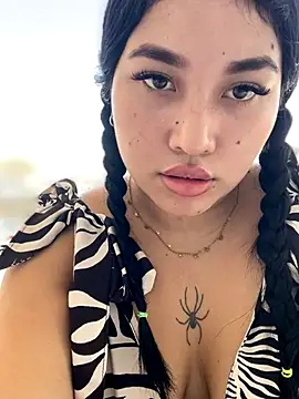 vickybon (F teen) - Wet my pussy