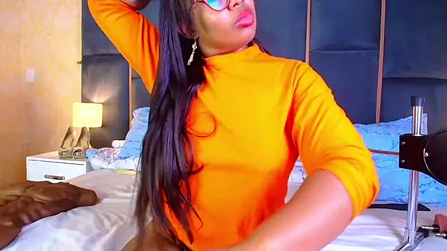 caseymoon (F young) - Doggy and spread ass and show asshole