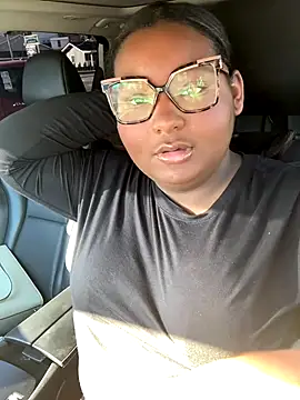 poppyluxe (F young) - POV: dick sucking