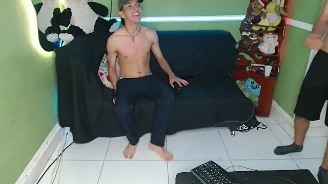 murb_xxx (G twink) - naked one school boy