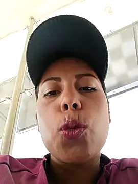 _andrea30 (G young) - Blowjob to guy outdoors ticket