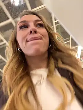 sweet___emily (F young) - NAKED PUSSY SITS ON CAM next man?