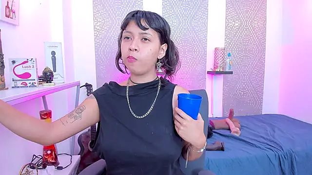 gabriela_cortez (F teen) - Oil all over the body