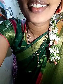 kavya5500 (F milf) - School f ees
