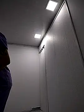 rebekka_simpson (F young) - Remove bra