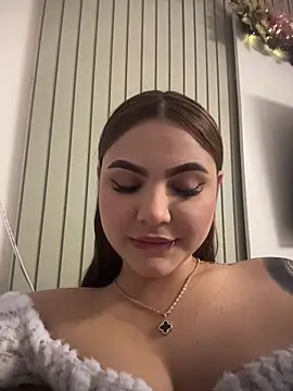 beella1_ (F teen) - oil titis